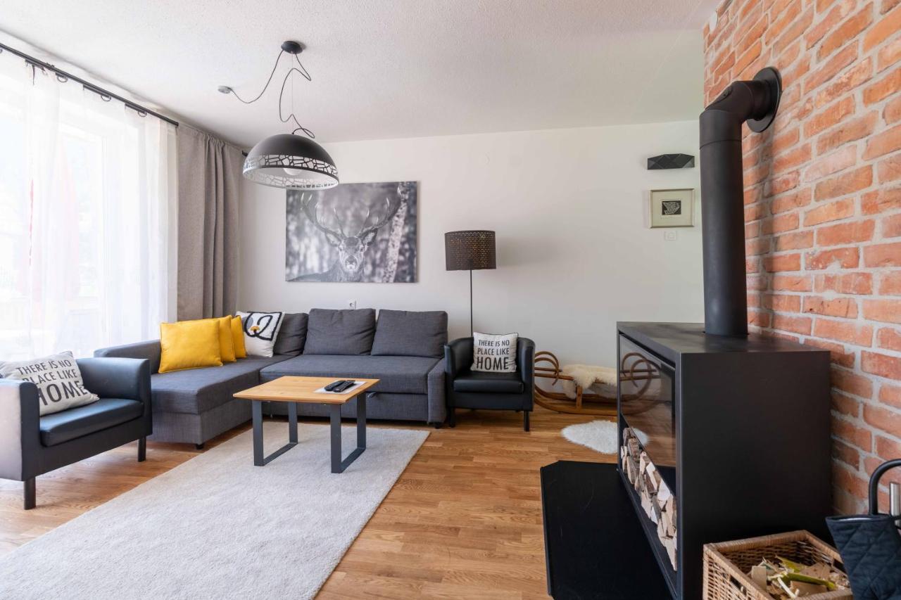 Apartma Pecek クランスカゴーラ エクステリア 写真