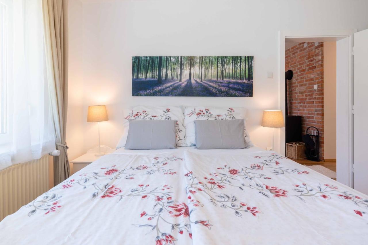 Apartma Pecek クランスカゴーラ エクステリア 写真