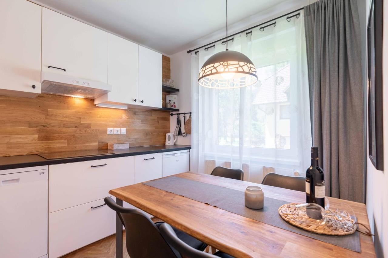 Apartma Pecek クランスカゴーラ エクステリア 写真