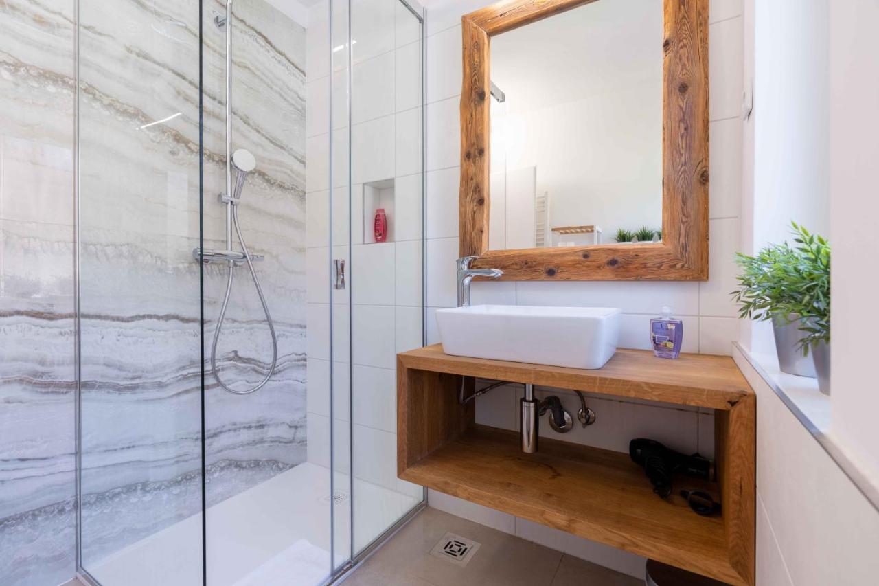 Apartma Pecek クランスカゴーラ エクステリア 写真